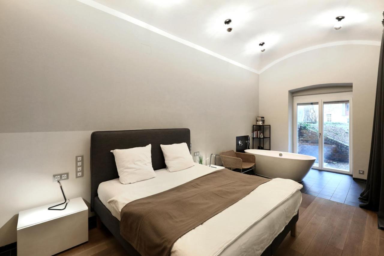 Design Loft 2 Minutes To Wenceslas Square Prag Eksteriør billede