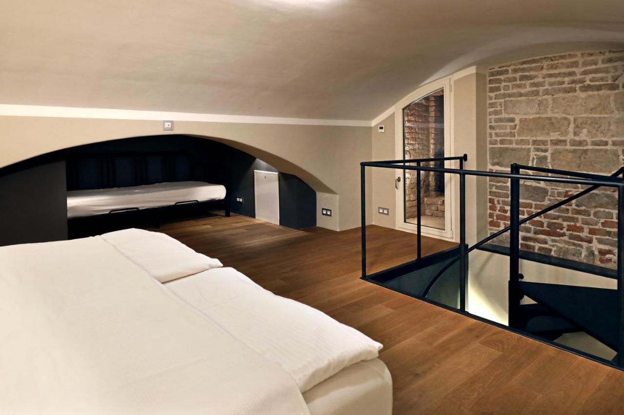 Design Loft 2 Minutes To Wenceslas Square Prag Eksteriør billede
